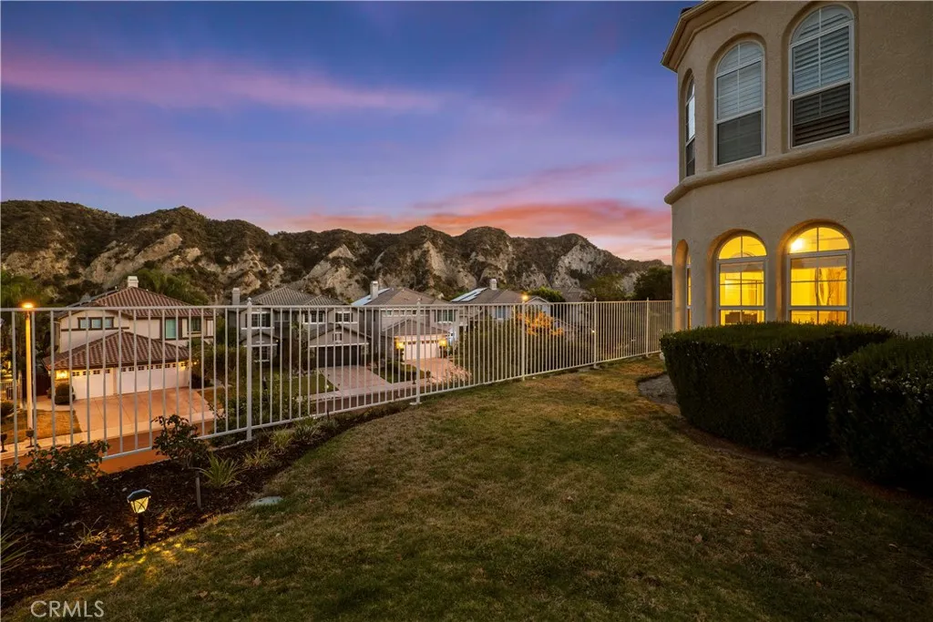 25518 Hemingway Avenue A, Stevenson Ranch, California 91381 home-pic-1