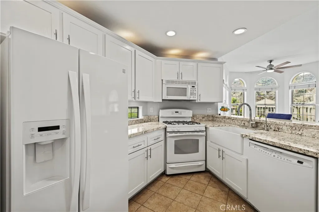 25518 Hemingway Avenue A, Stevenson Ranch, California 91381 home-pic-16