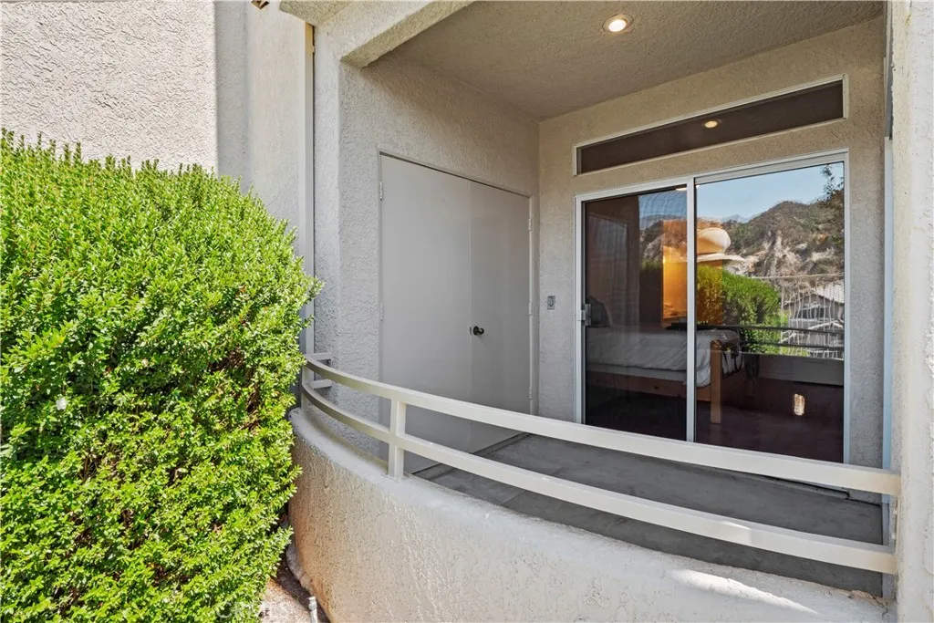 25518 Hemingway Avenue A, Stevenson Ranch, California 91381 home-pic-29