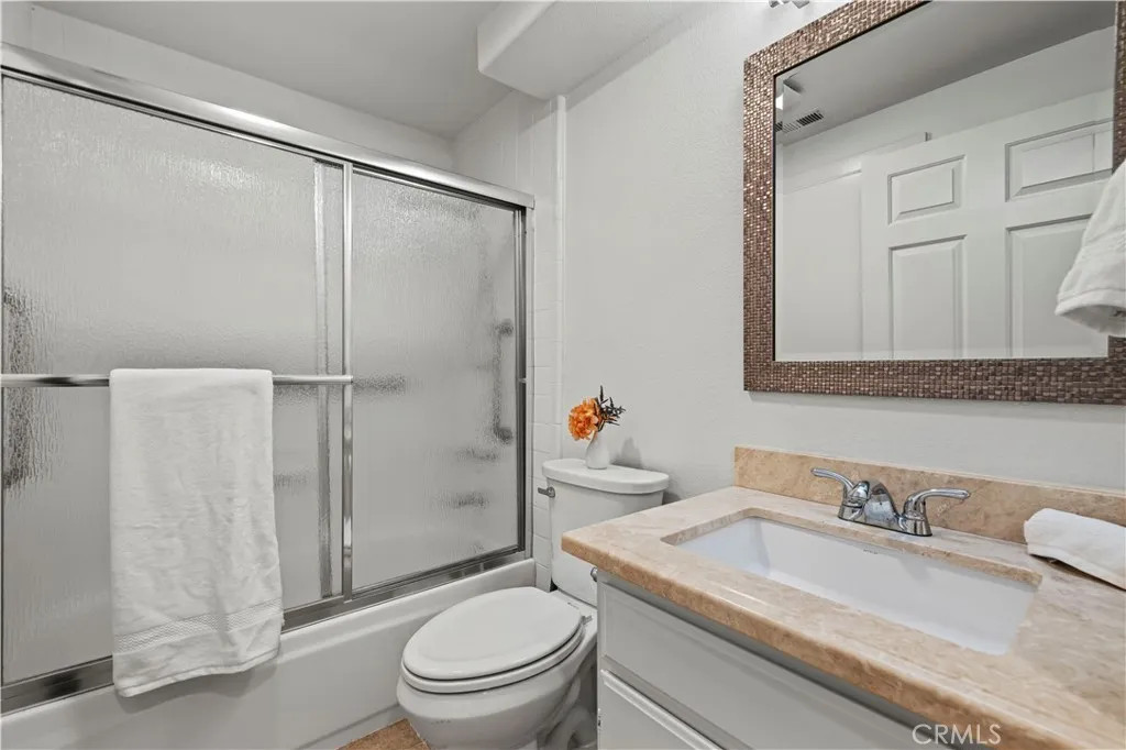 25518 Hemingway Avenue A, Stevenson Ranch, California 91381 home-pic-35