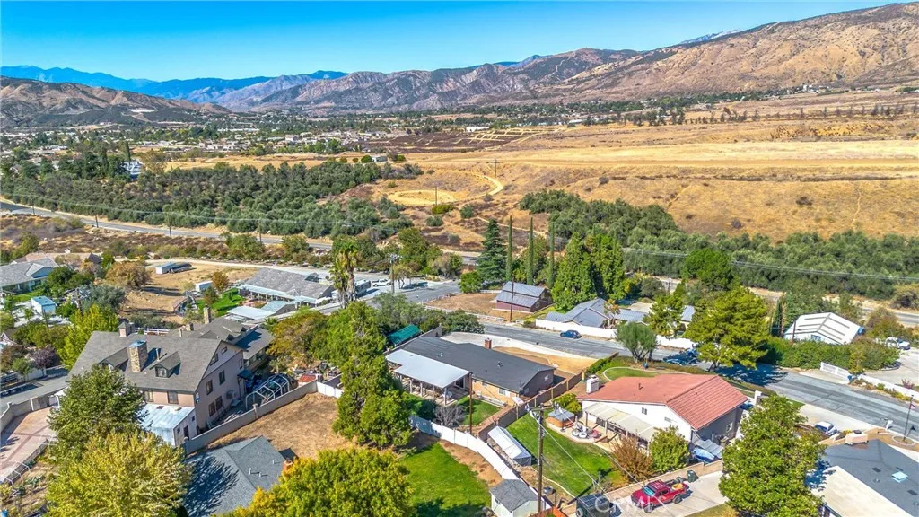 11336 Acropolis Drive, Yucaipa, California 92399 home-pic-36