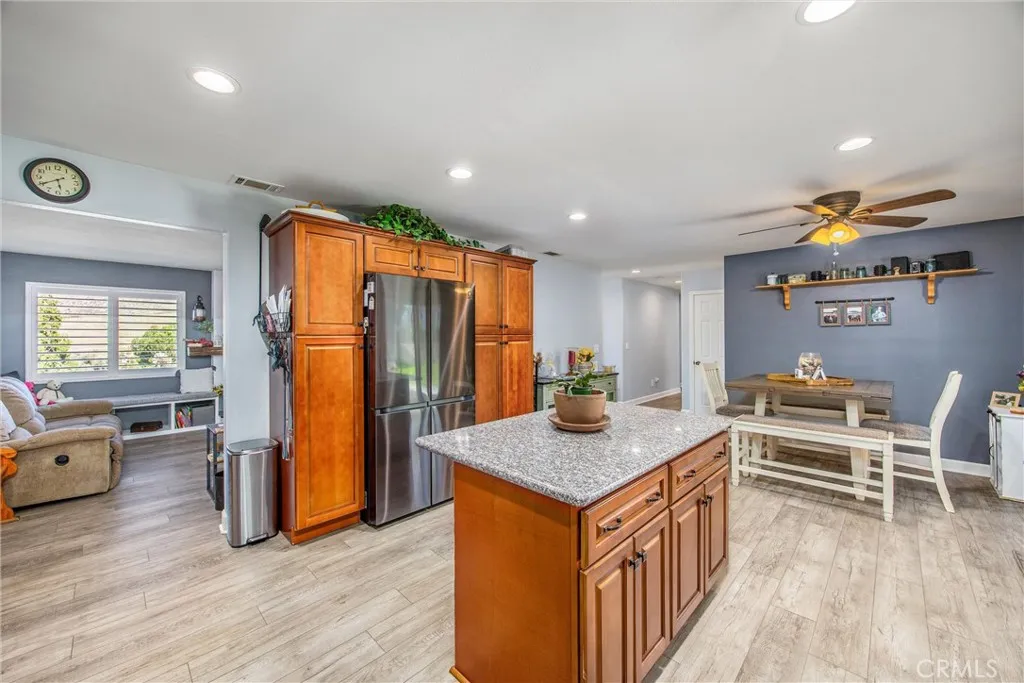 11336 Acropolis Drive, Yucaipa, California 92399 home-pic-10