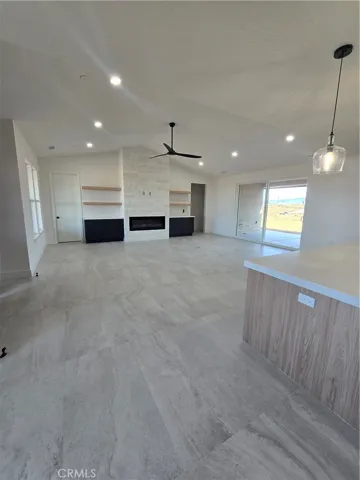 12071 Prairie Trail, Oak Hills, California 92344