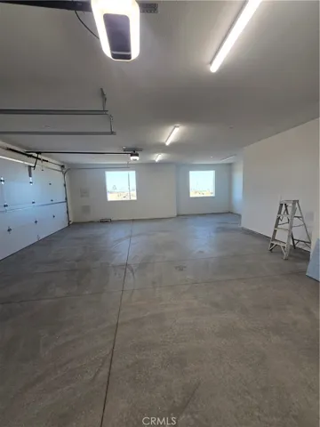 12071 Prairie Trail, Oak Hills, California 92344