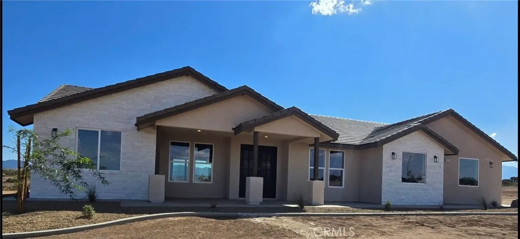 12071 Prairie Trail, Oak Hills, California 92344