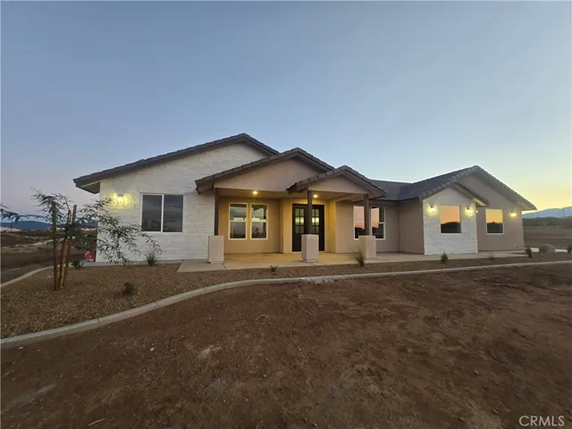 12071 Prairie Trail, Oak Hills, California 92344