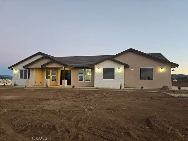12071 Prairie Trail, Oak Hills, California 92344