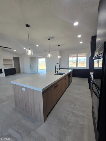 12071 Prairie Trail, Oak Hills, California 92344