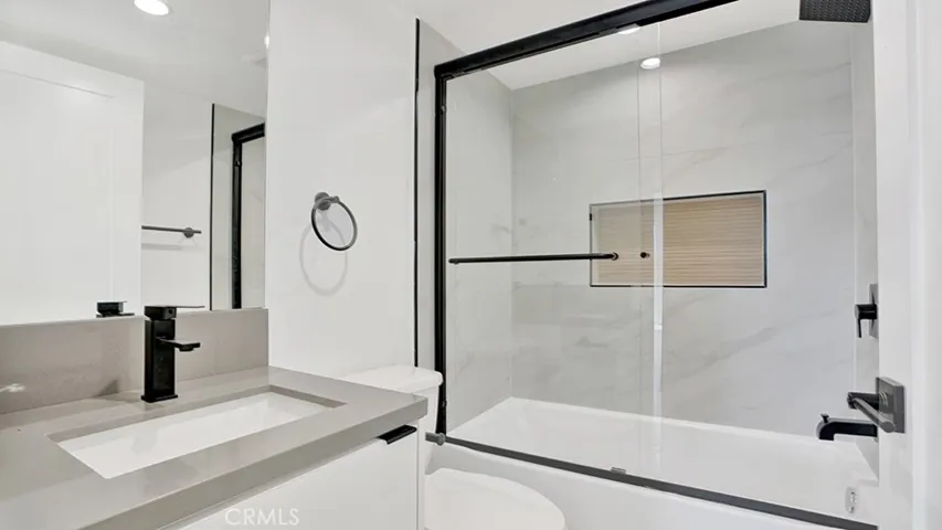 1215 N. Kingsley Drive N, Los Angeles, California 90029