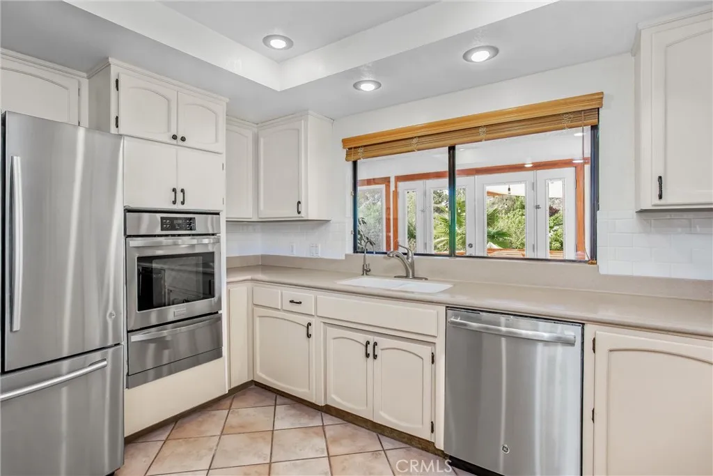 9103 Oak Creek Road, Cherry Valley, California 92223 home-pic-13