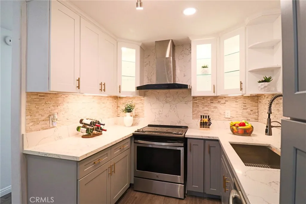 1602 N King Street E1, Santa Ana, California 92706 home-pic-6