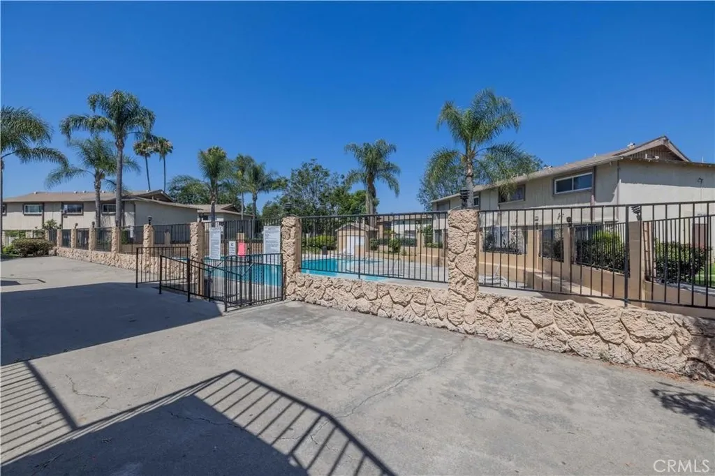 1602 N King Street E1, Santa Ana, California 92706 home-pic-17