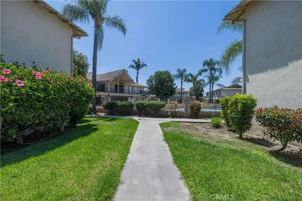 1602 N King Street E1, Santa Ana, California 92706 home-pic-19