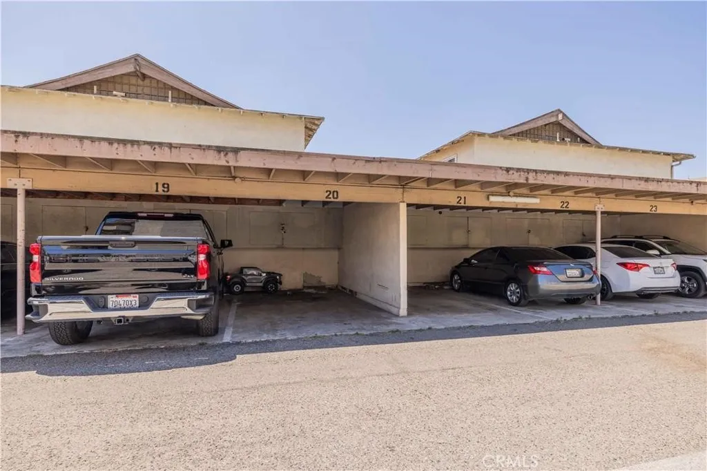 1602 N King Street E1, Santa Ana, California 92706 home-pic-24