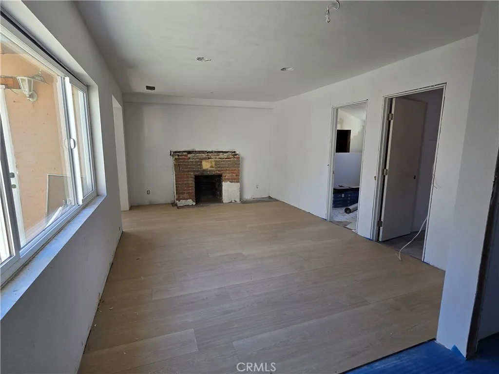 8669 San Gabriel Avenue, South Gate, California 90280 home-pic-3