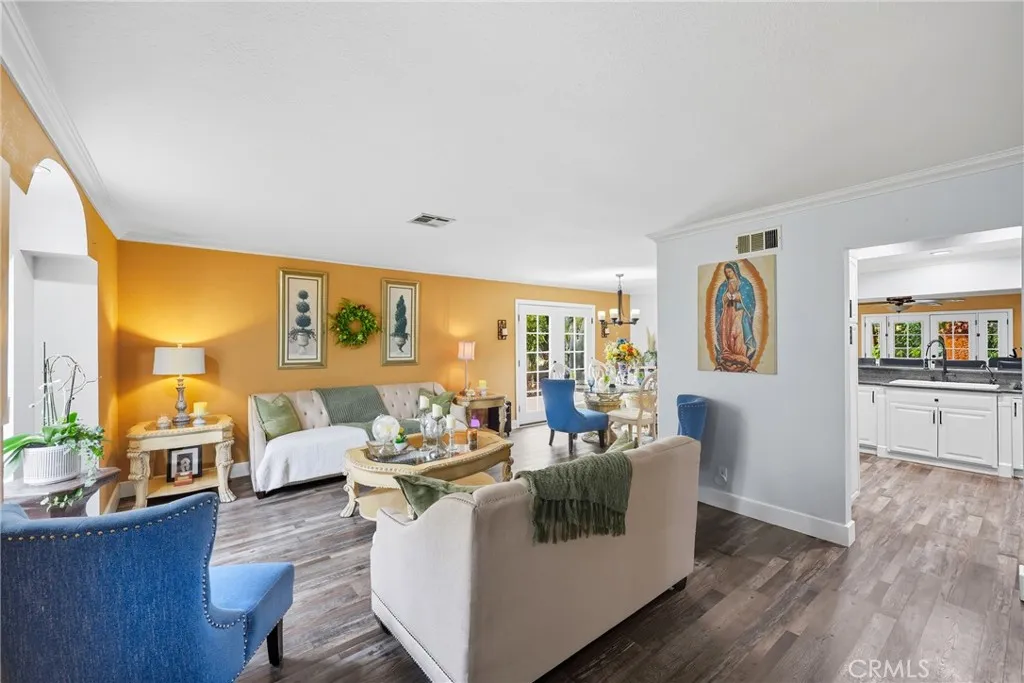 1924 Glenstone Avenue, Hacienda Heights, California 91745 home-pic-2