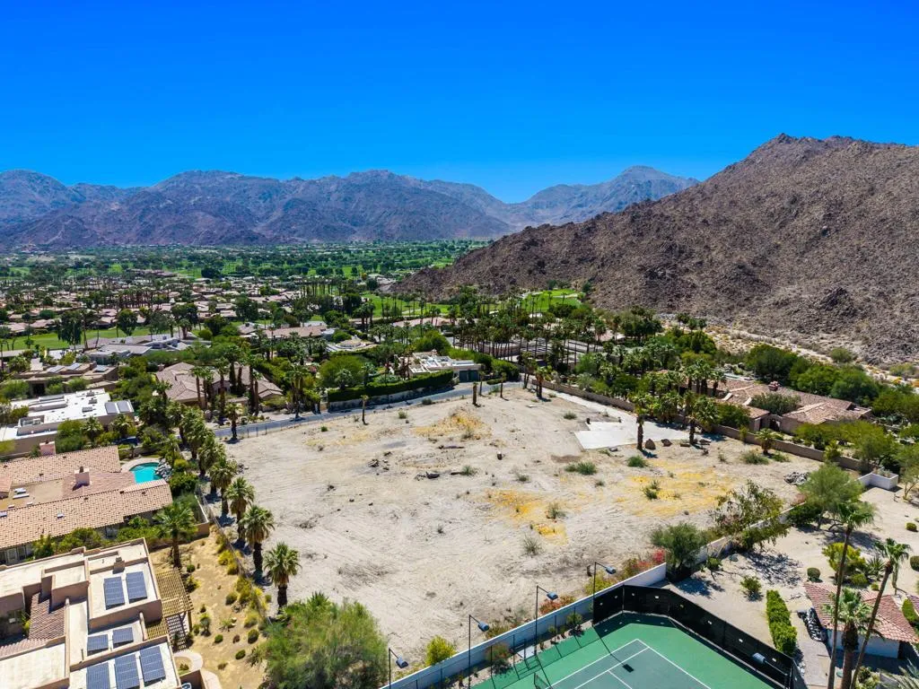 49281 Jfk Trail, Palm Desert, California 92260 home-pic-21