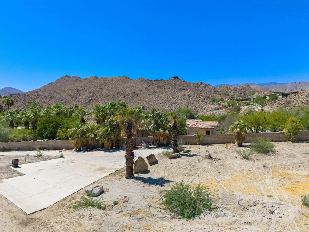 49281 Jfk Trail, Palm Desert, California 92260 home-pic-11
