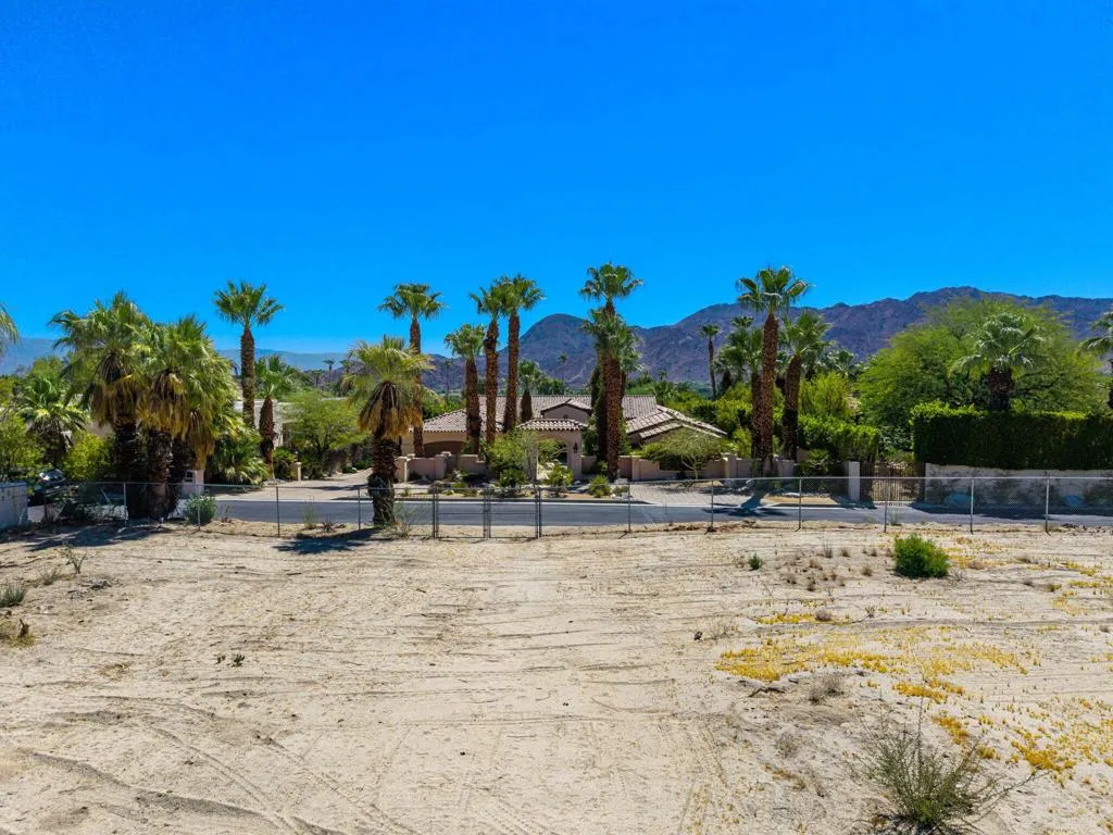 49281 Jfk Trail, Palm Desert, California 92260 home-pic-3