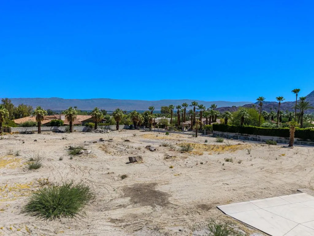 49269 Jfk Trail, Palm Desert, California 92260 home-pic-24