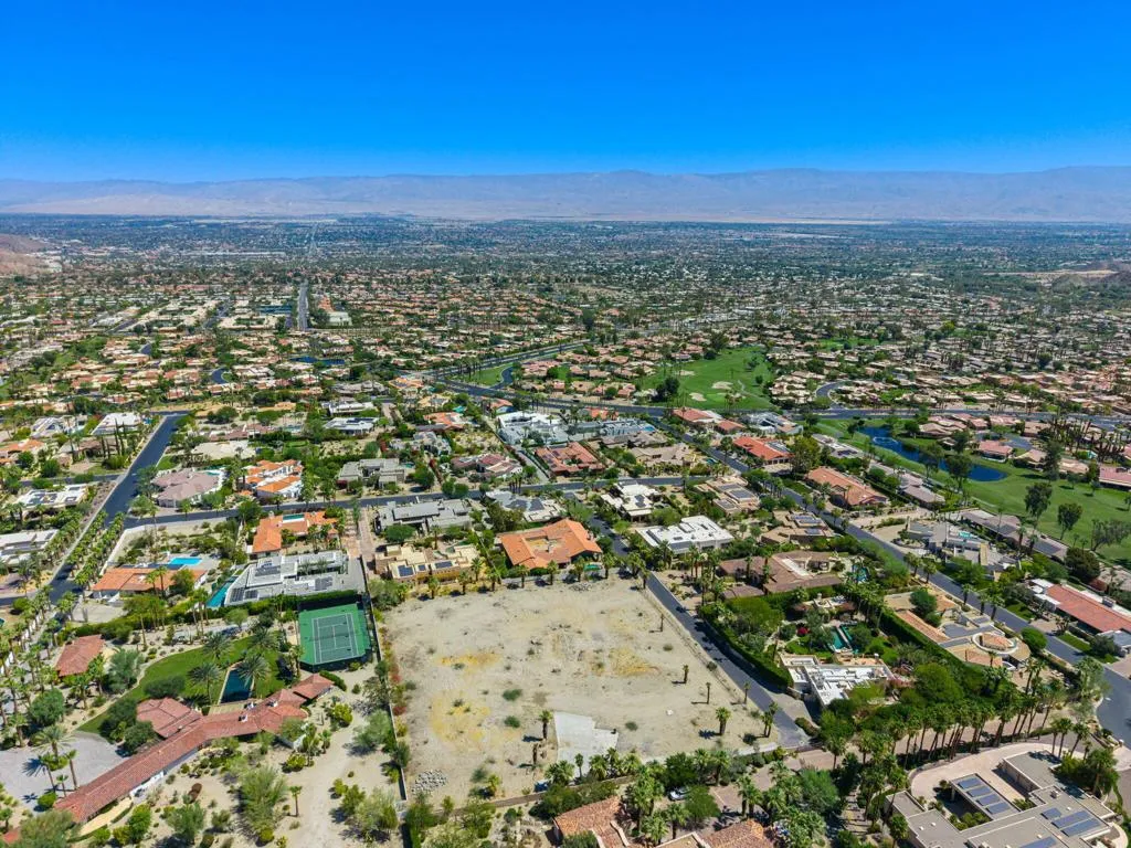 49269 Jfk Trail, Palm Desert, California 92260 home-pic-12
