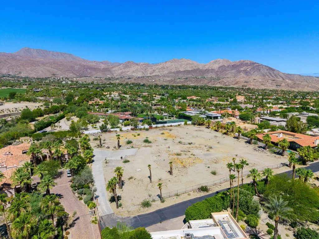 49269 Jfk Trail, Palm Desert, California 92260 home-pic-4