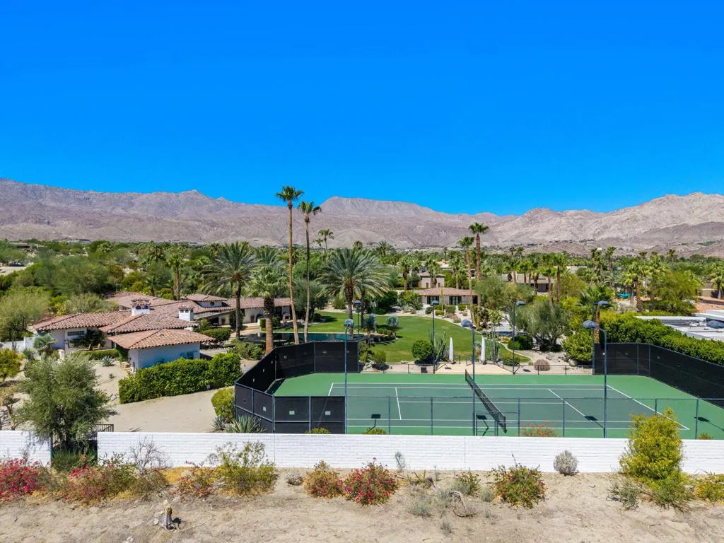 49269 Jfk Trail, Palm Desert, California 92260 home-pic-15