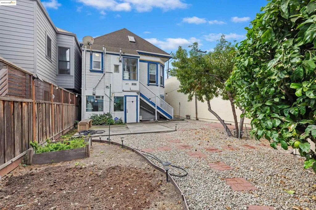 1444 14th Street, Oakland, California 94607 home-pic-35