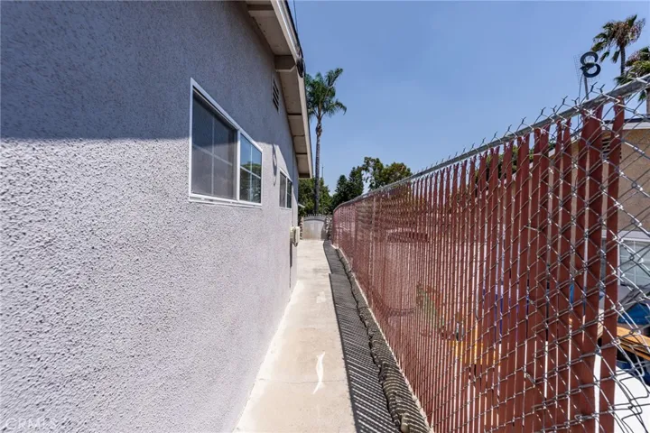1395 Monte Verde Avenue, Upland, California 91786