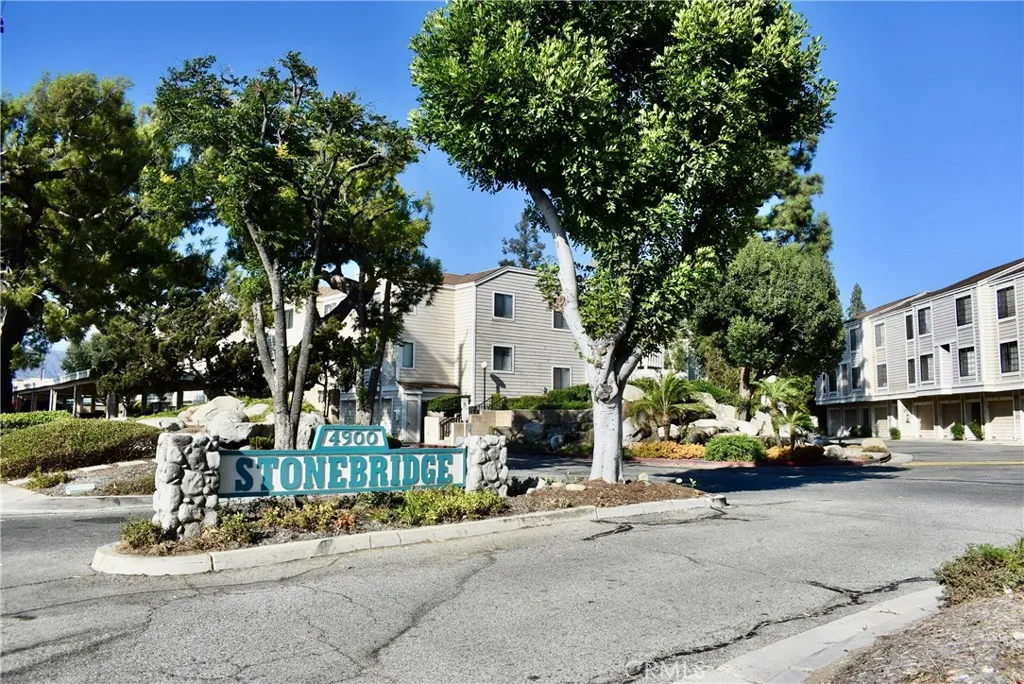 4900 N Grand Avenue, Covina, California 91724 home-pic-1