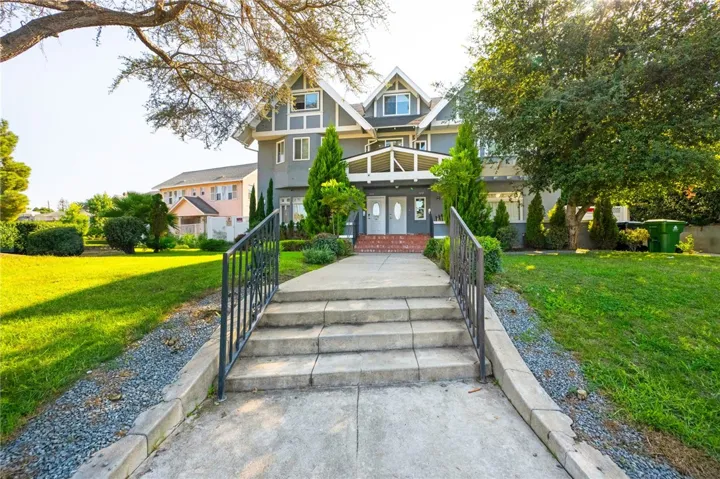 4440 Victoria, Los Angeles, California 90019