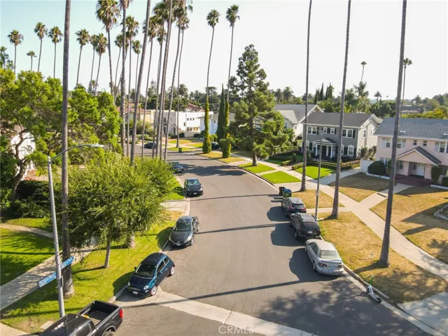 4440 Victoria, Los Angeles, California 90019
