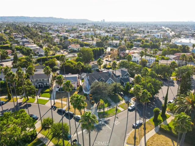 4440 Victoria, Los Angeles, California 90019