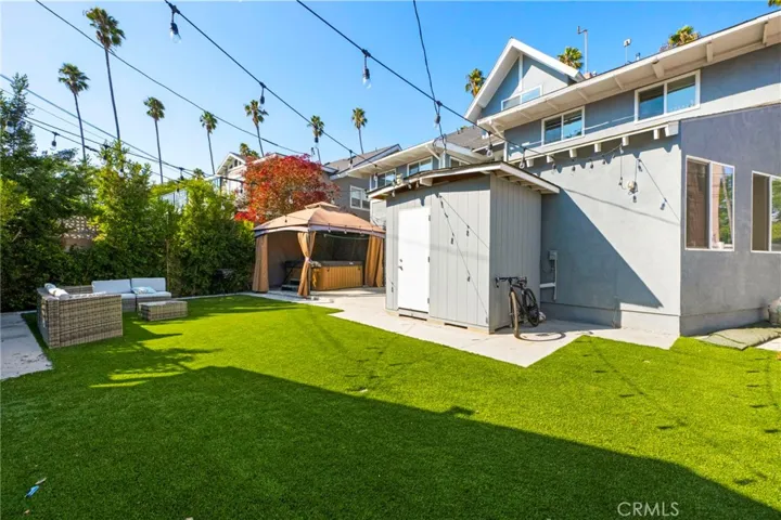 4440 Victoria, Los Angeles, California 90019