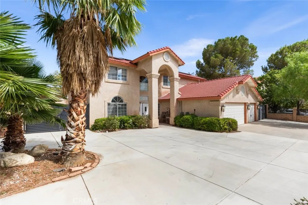 7237 Ojai Drive, Palmdale, California 93551 home-pic-4