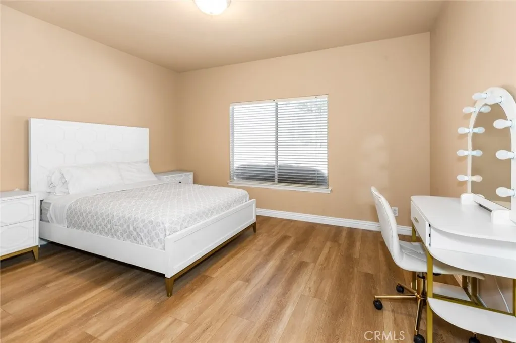 7237 Ojai Drive, Palmdale, California 93551 home-pic-24