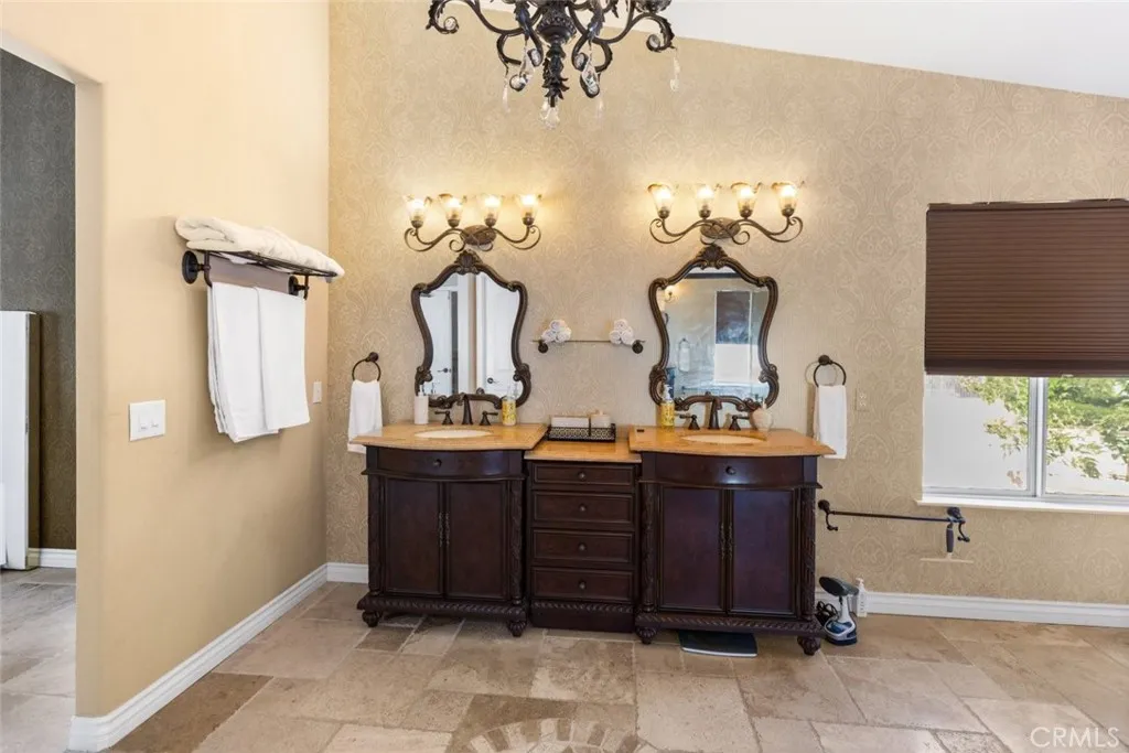 7237 Ojai Drive, Palmdale, California 93551 home-pic-45