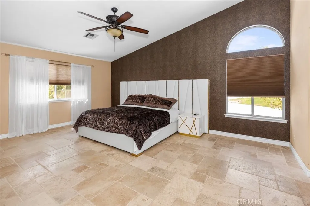 7237 Ojai Drive, Palmdale, California 93551 home-pic-40