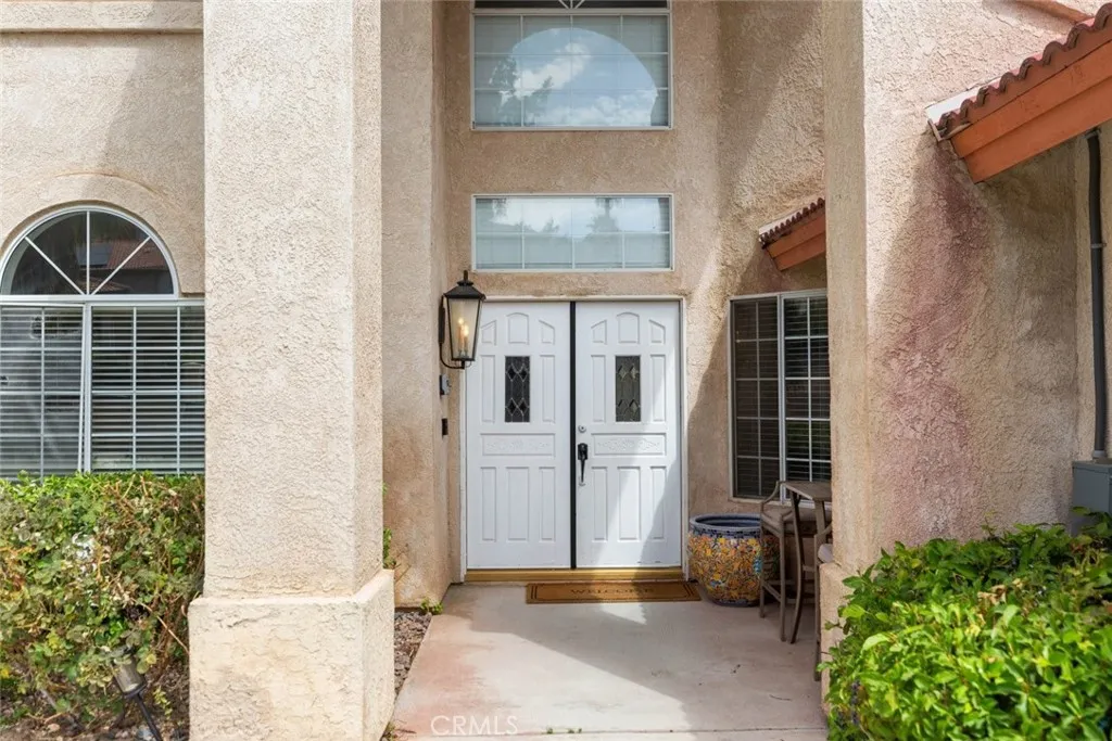 7237 Ojai Drive, Palmdale, California 93551 home-pic-1