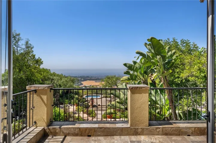 1 Ocean Heights Drive, Newport Coast, California 92657