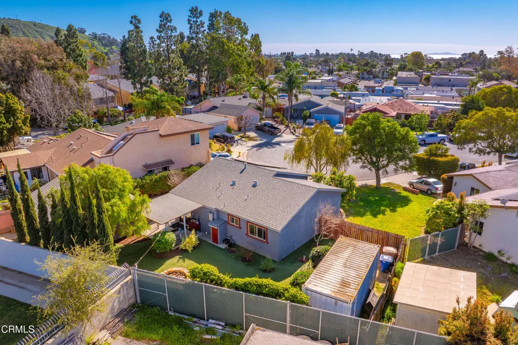 885 Riverside Street, Ventura, California 93001 home-pic-36