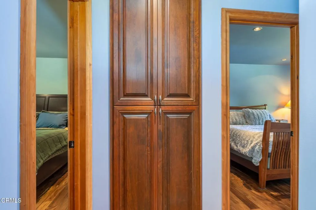 885 Riverside Street, Ventura, California 93001 home-pic-18
