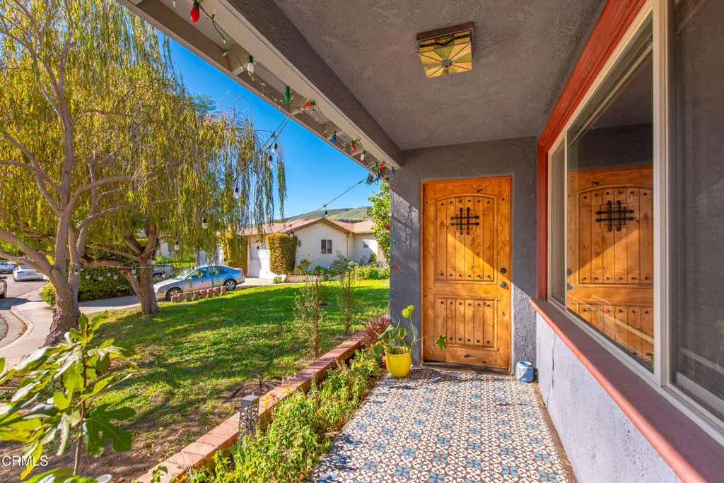 885 Riverside Street, Ventura, California 93001 home-pic-4