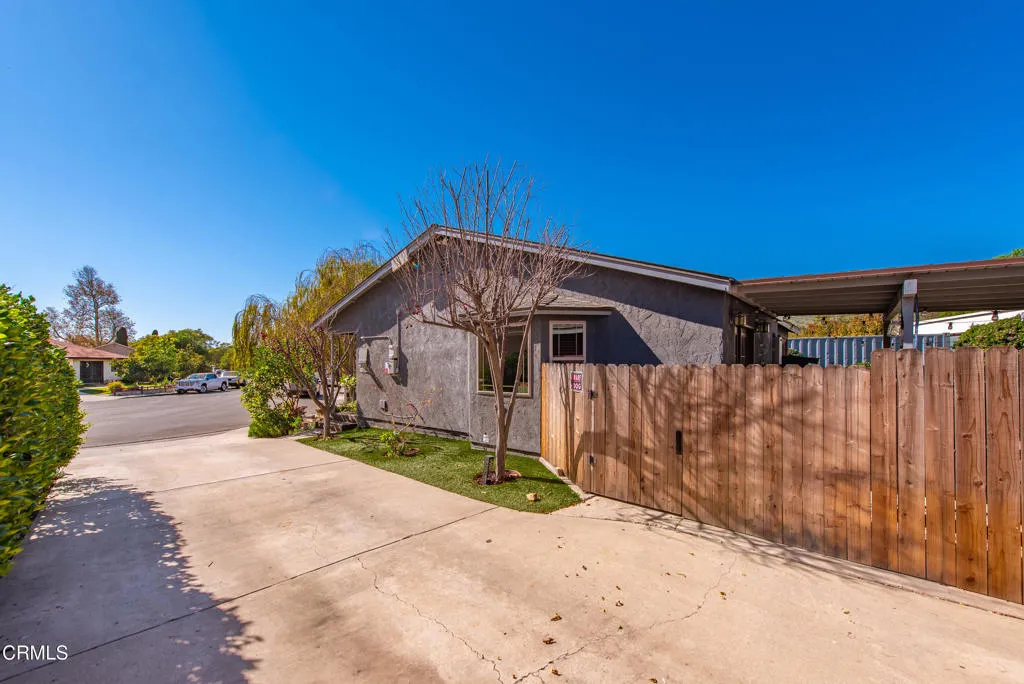 885 Riverside Street, Ventura, California 93001 home-pic-6