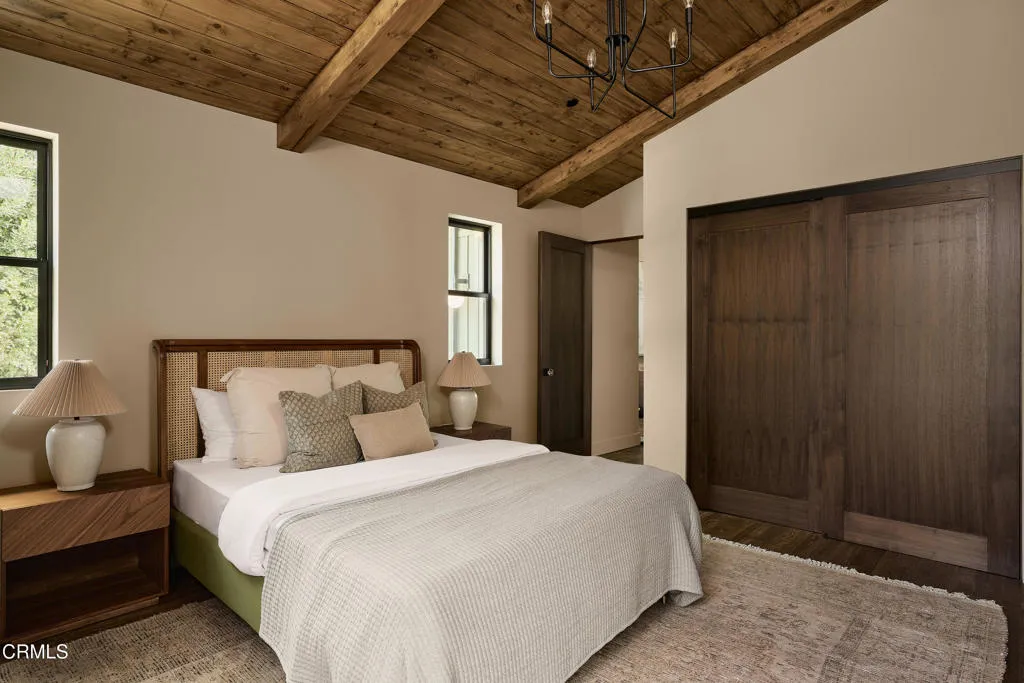 12406 La Maida St Street, Los Angeles, California 91607 home-pic-37