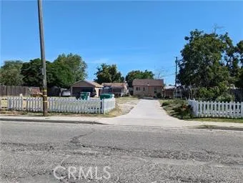 1831 Olive Avenue, Atwater, California 95301 home-pic-2