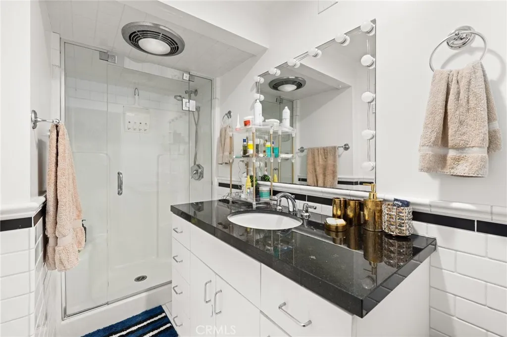 2775 Motor Avenue, Los Angeles, California 90064 home-pic-45