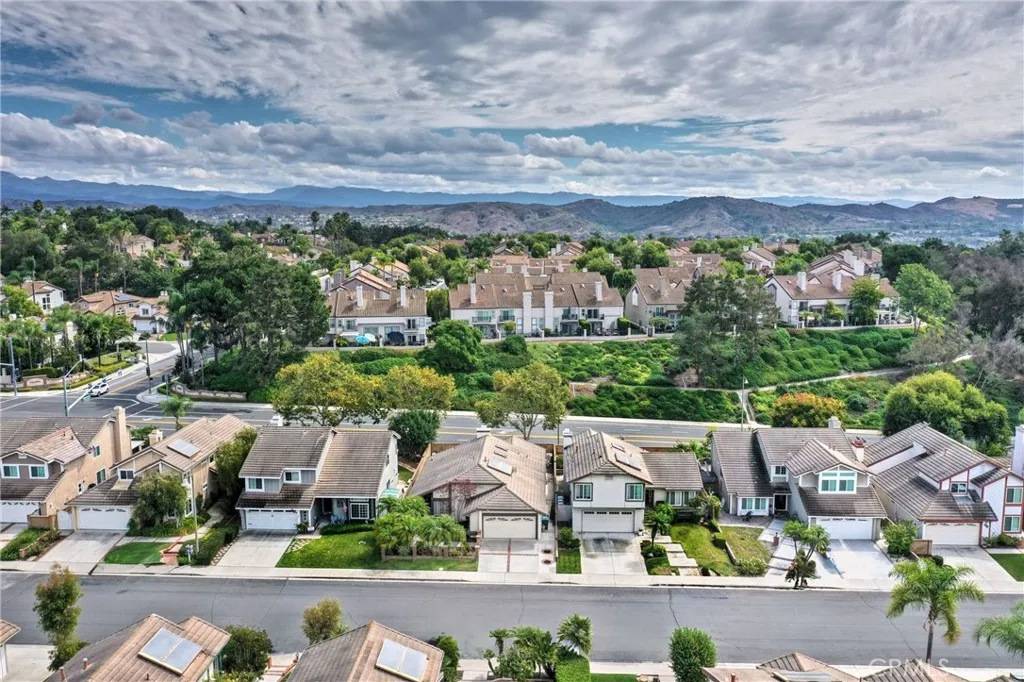 26192 Golada, Mission Viejo, California 92692 home-pic-32