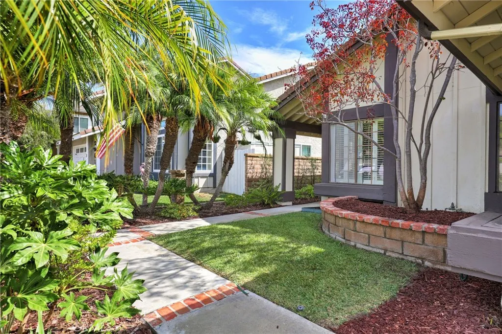 26192 Golada, Mission Viejo, California 92692 home-pic-4