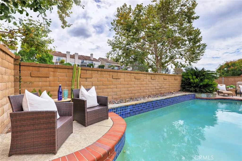 26192 Golada, Mission Viejo, California 92692 home-pic-24